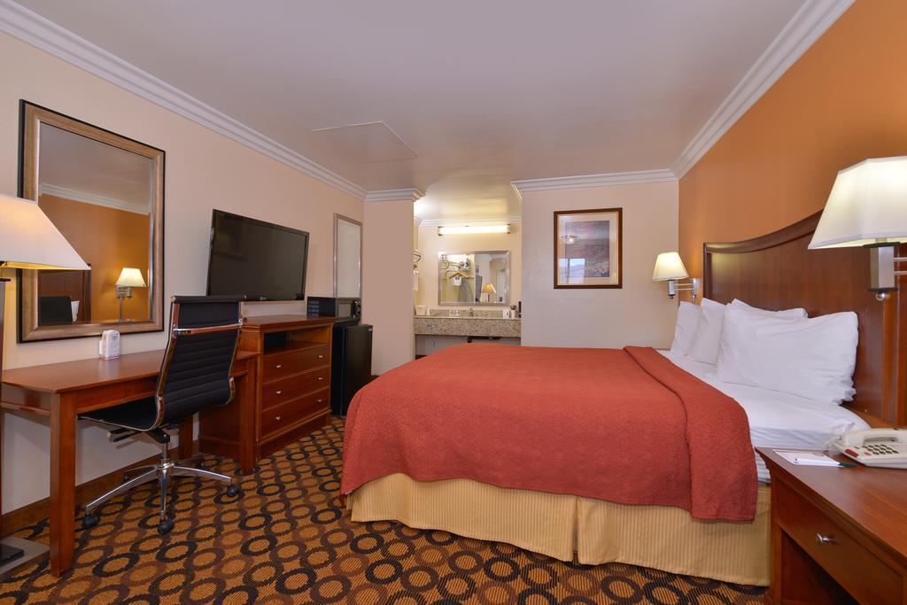 Quality Inn Lake Elsinore I-15 Dış mekan fotoğraf