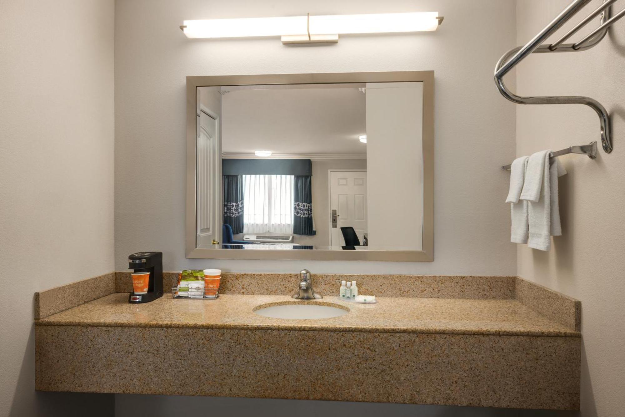 Quality Inn Lake Elsinore I-15 Dış mekan fotoğraf